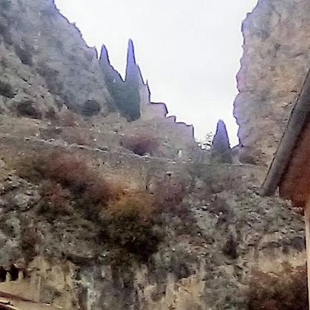 La Fontaine Moustiers-Sainte-Marie Exterior photo