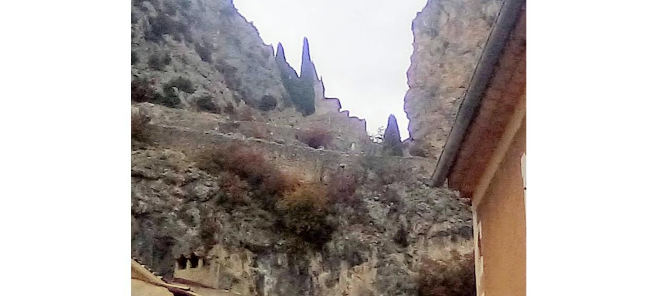La Fontaine Moustiers-Sainte-Marie Exterior photo